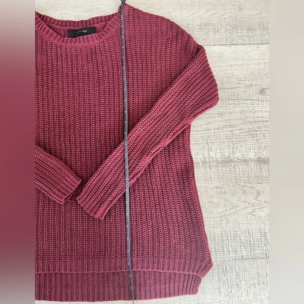 Forever21 Red Heavy Knitted Long Sleeve Sweater Size Medium - Picture 10 of 10